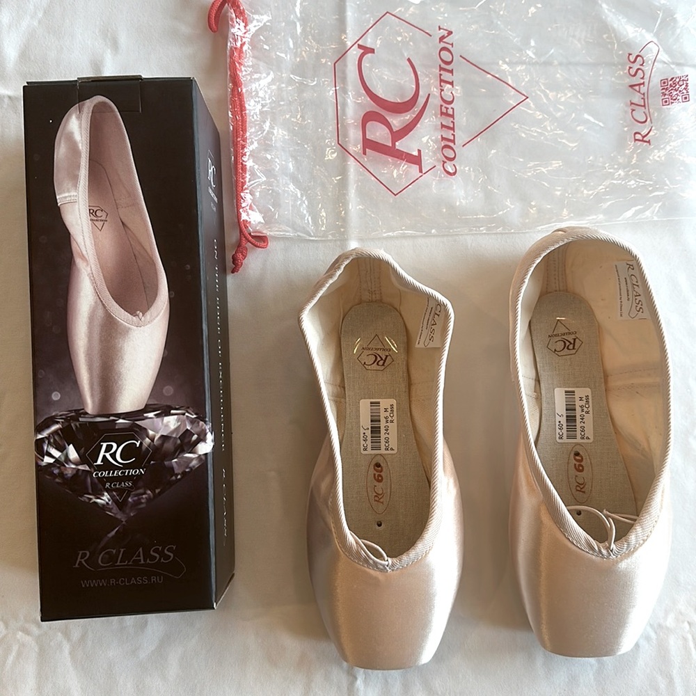 R CLASS Pointe Shoes- RC Collection (RC60) - Brand New